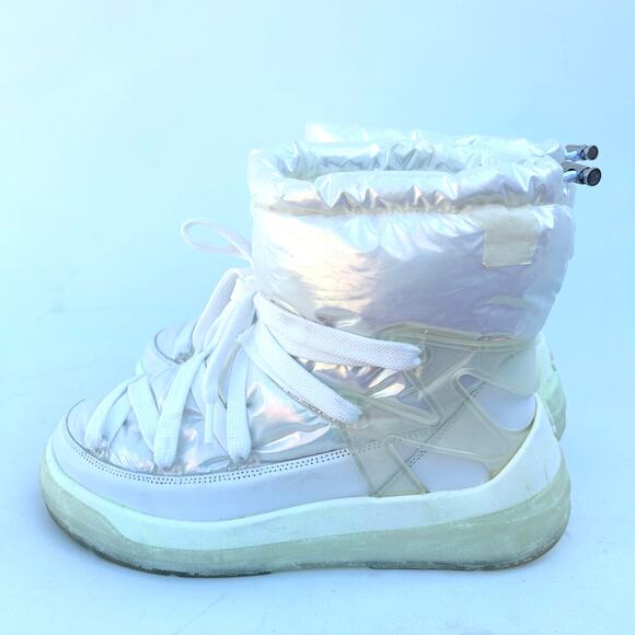 Moncler Designer Insolux Down Iridescent Snow Boots White Puffy 37.5 Size 6.5 - Picture 11 of 12